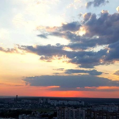Панарамный Вид 25 Этаж В Бизнесс - Классе Харьков Экстерьер фото